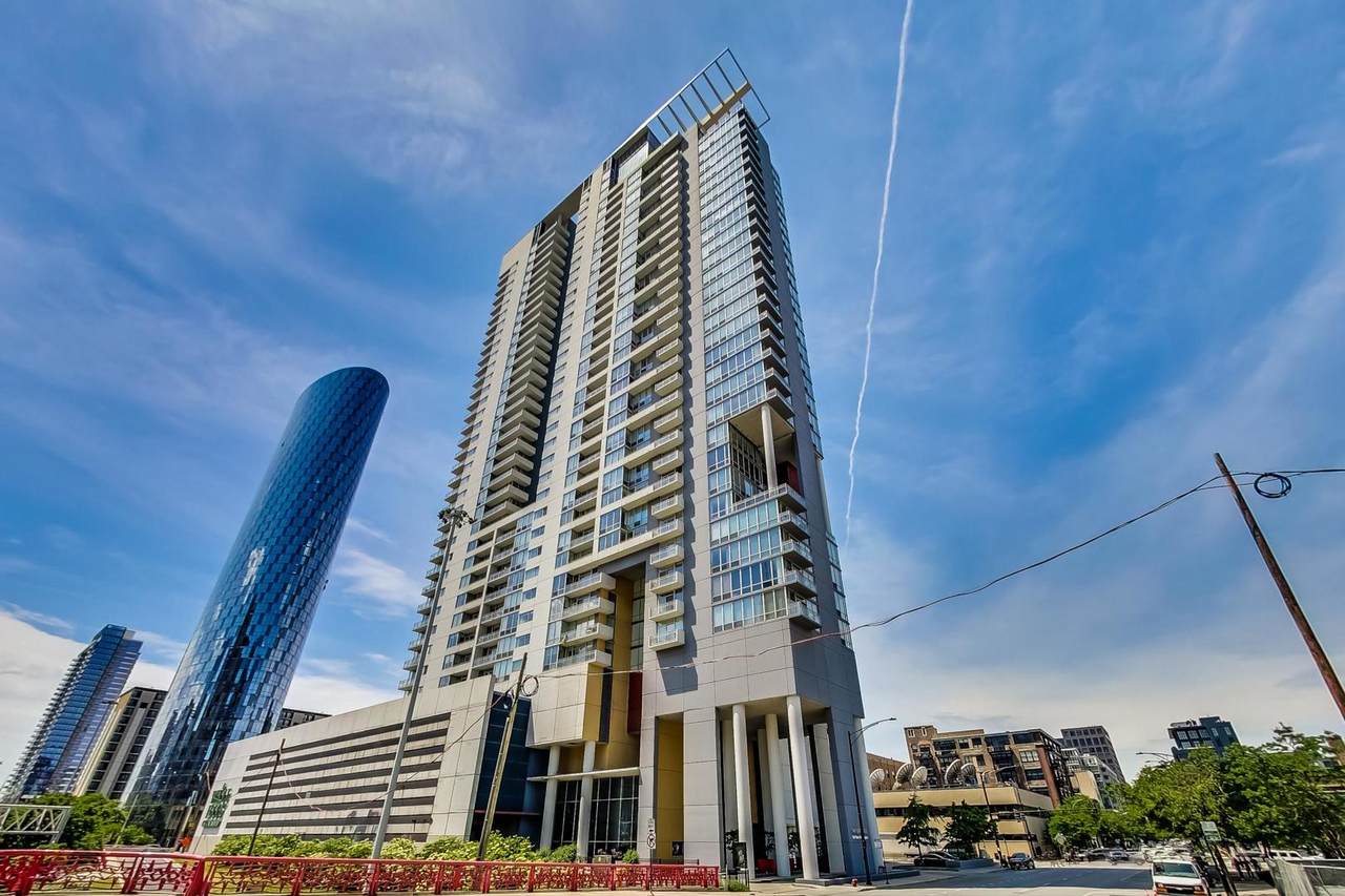737 Washington Boulevard - Photo 1
