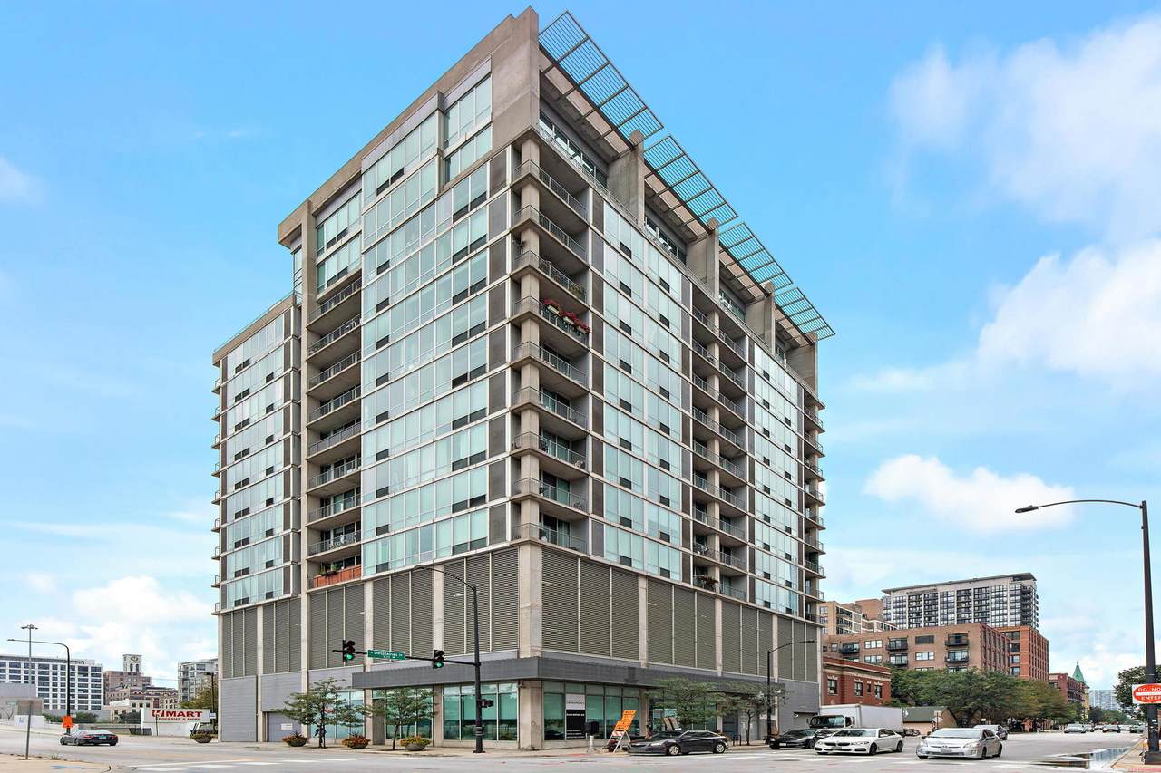 700 Van Buren Street - Photo 1