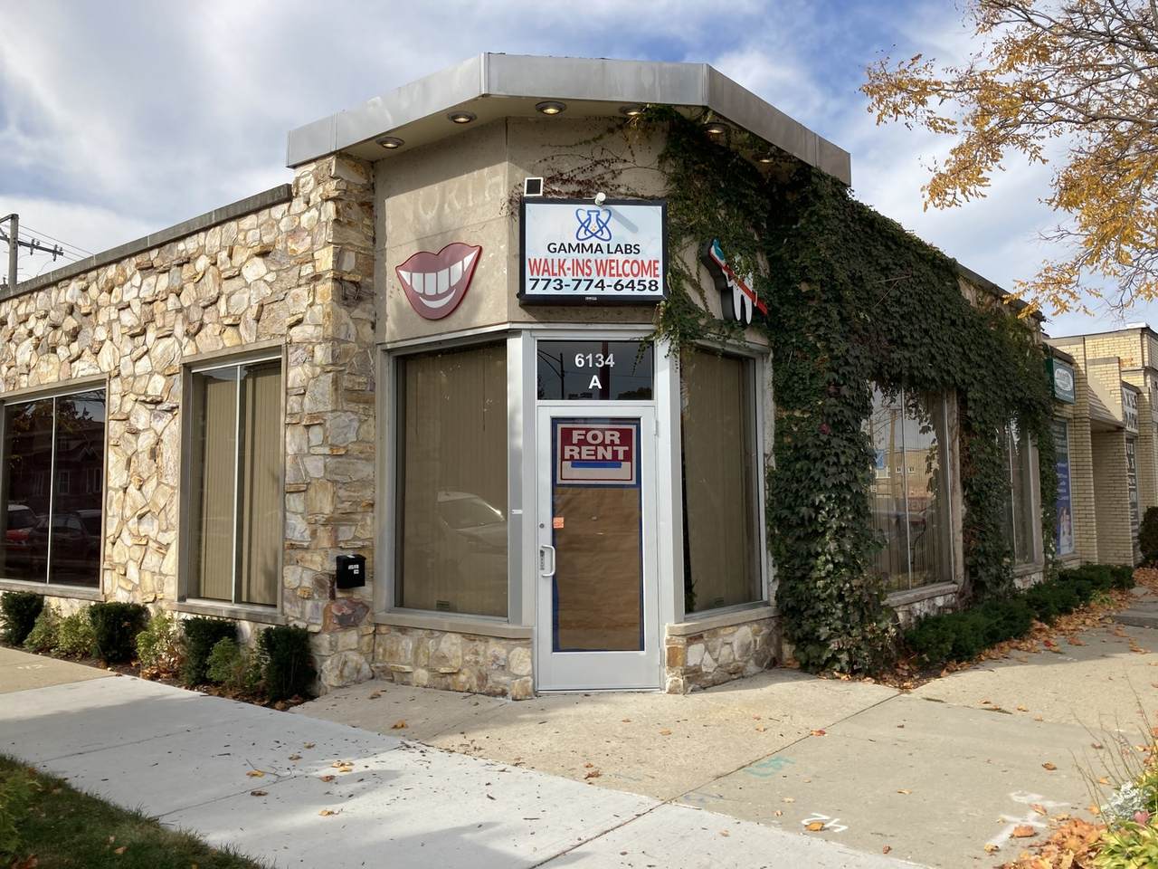 6134 Milwaukee Avenue - Photo 1