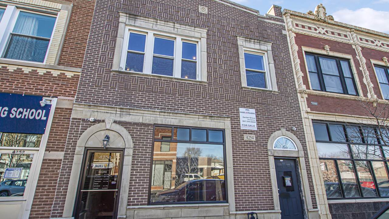 4254 Milwaukee Avenue - Photo 1