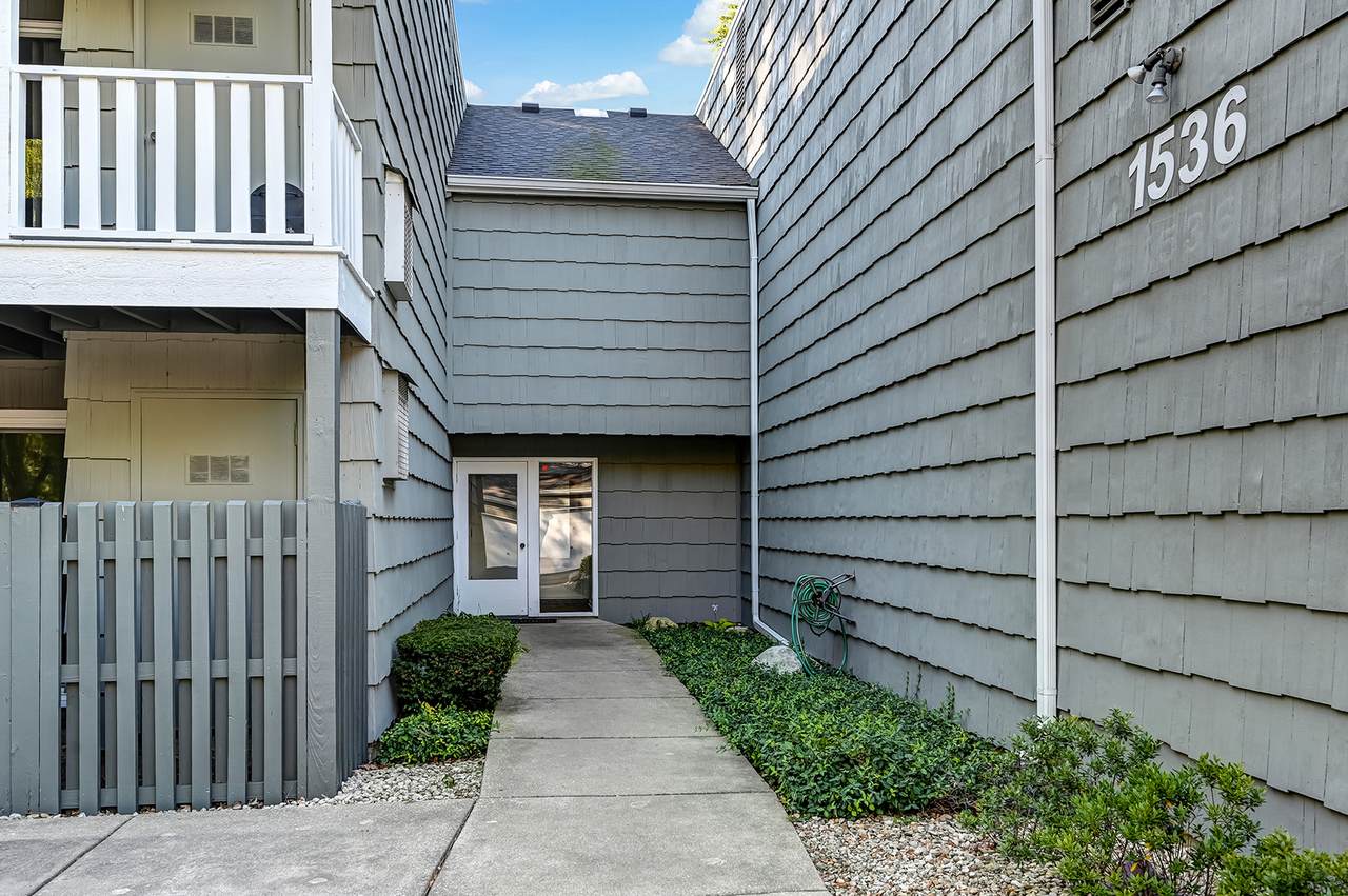 1536 Stonebridge Trail - Photo 1