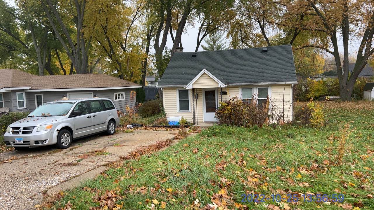 34627 Hiawatha Trail - Photo 1