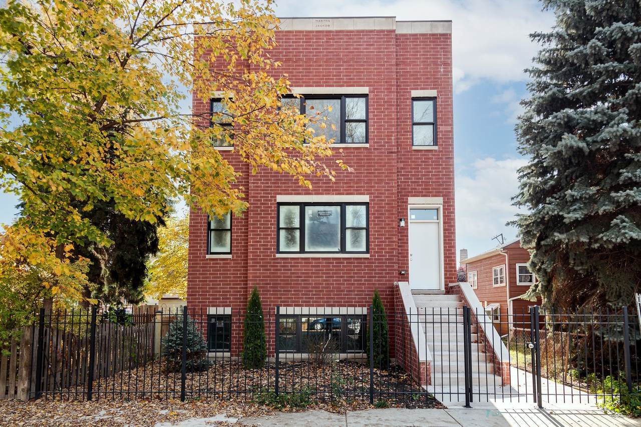 4207 Roscoe Street - Photo 1