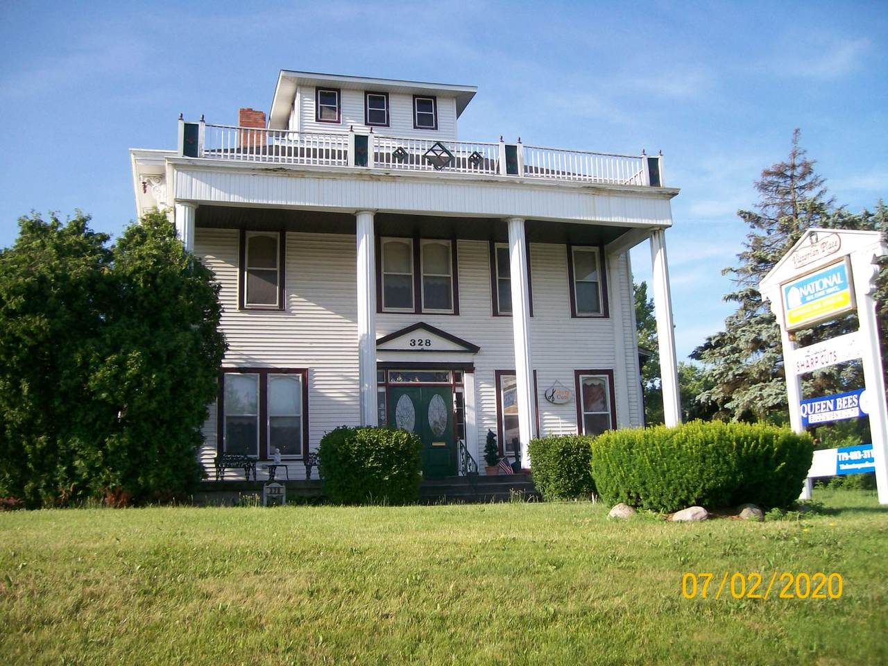 328 Lincoln Highway - Photo 1