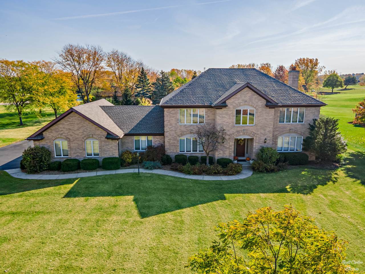 2515 Crystal Way - Photo 1