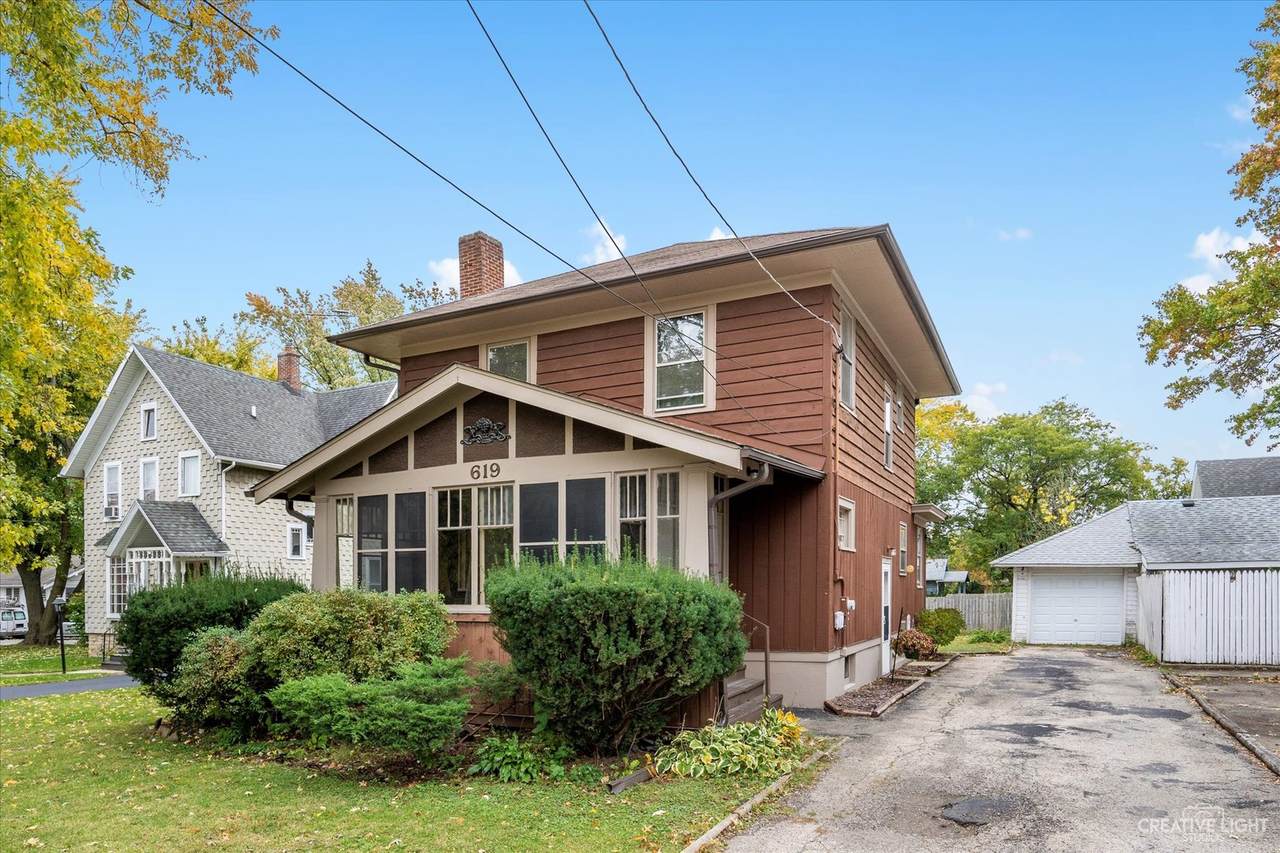619 Walnut Avenue - Photo 1