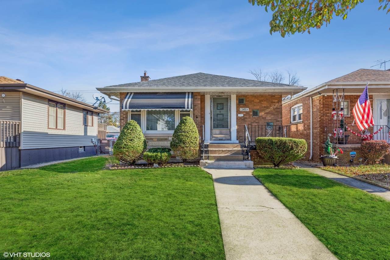 13455 Avenue M - Photo 1