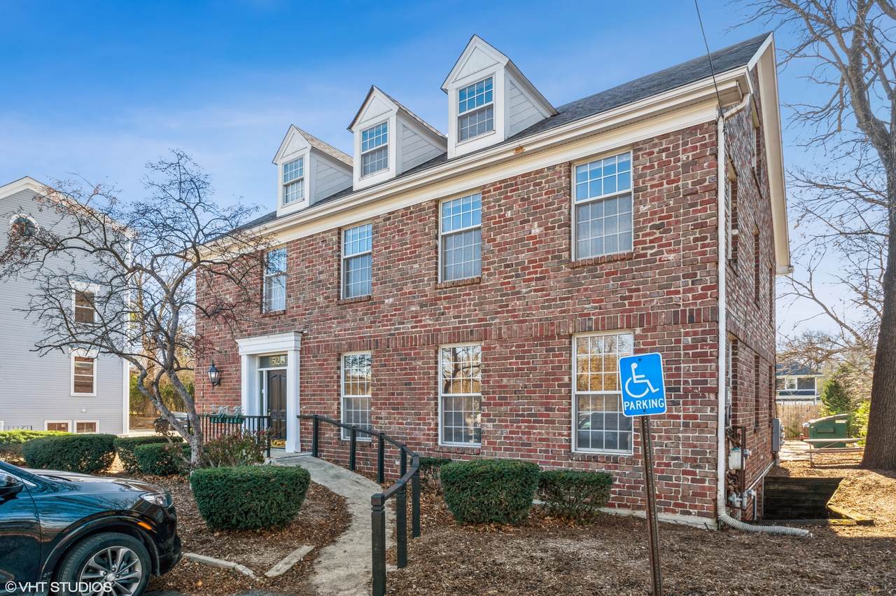 528 Roosevelt Road - Photo 1