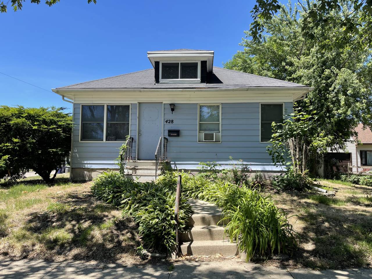 428 Moseley Street - Photo 1