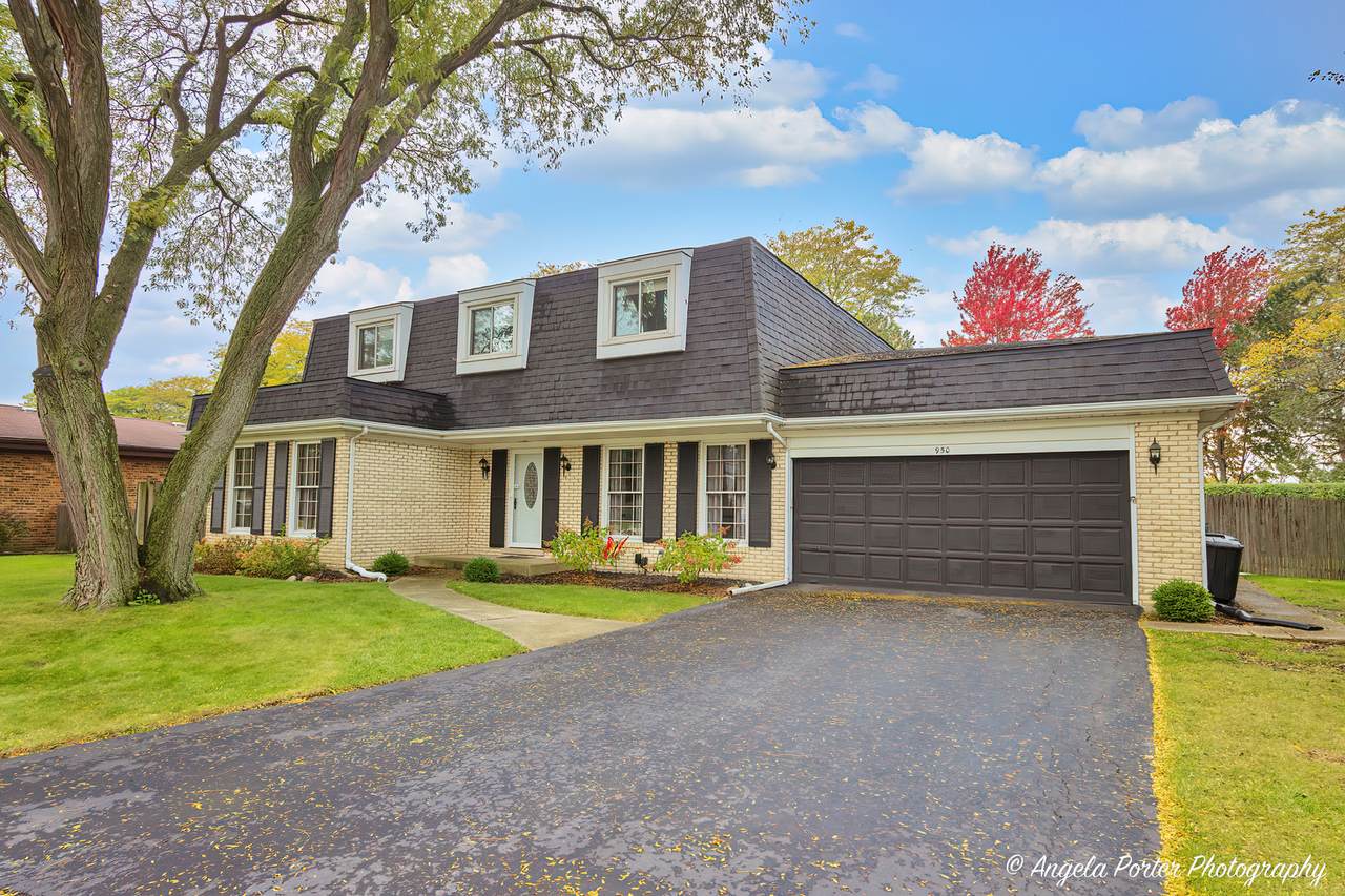 950 King Richards Court - Photo 1