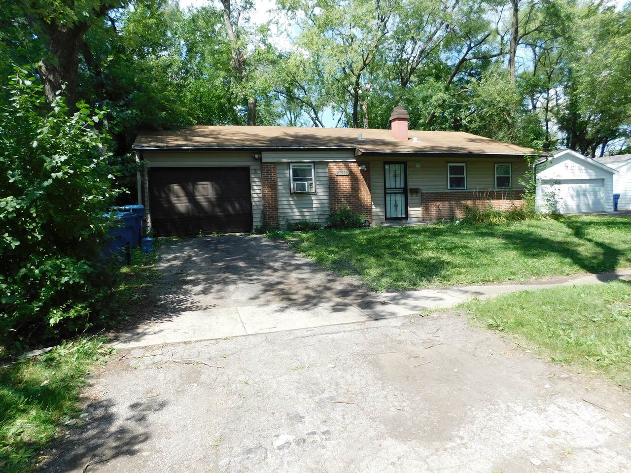 21532 Olivia Avenue - Photo 1