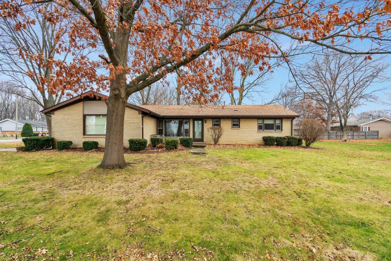 119 Davis Street - Photo 1