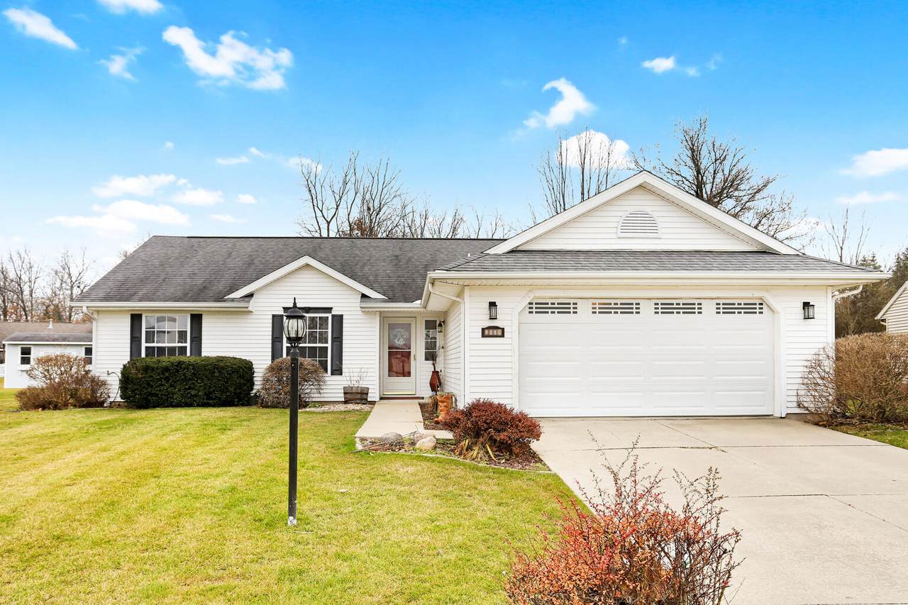 2009 Appletree Drive - Photo 1