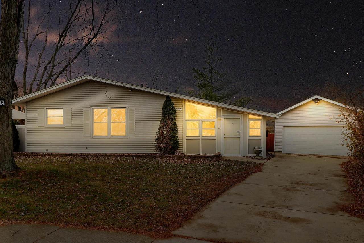 1336 Leslie Lane - Photo 1