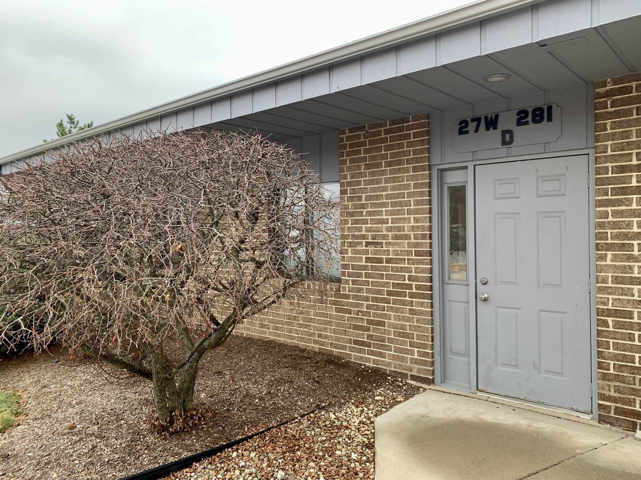 27W281 Geneva Road - Photo 1