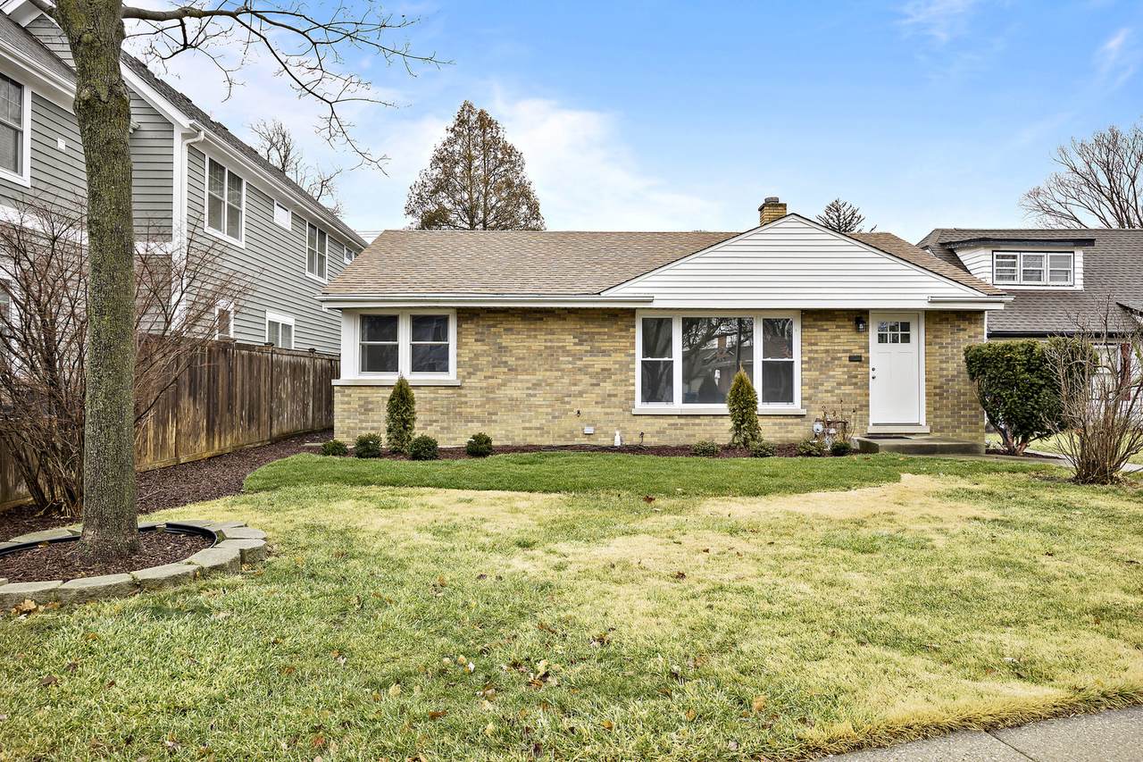 685 York Street - Photo 1