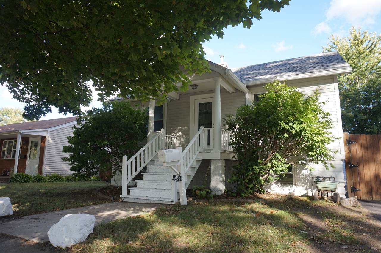 14547 Sawyer Avenue - Photo 1