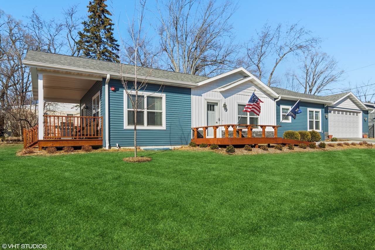23511 Overhill Drive - Photo 1