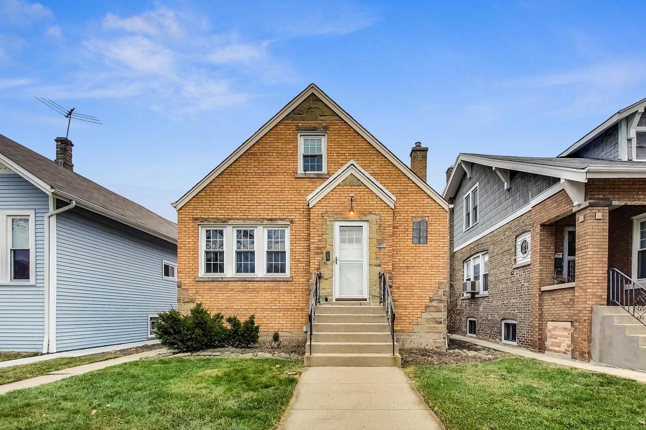 5912 Waveland Avenue - Photo 1