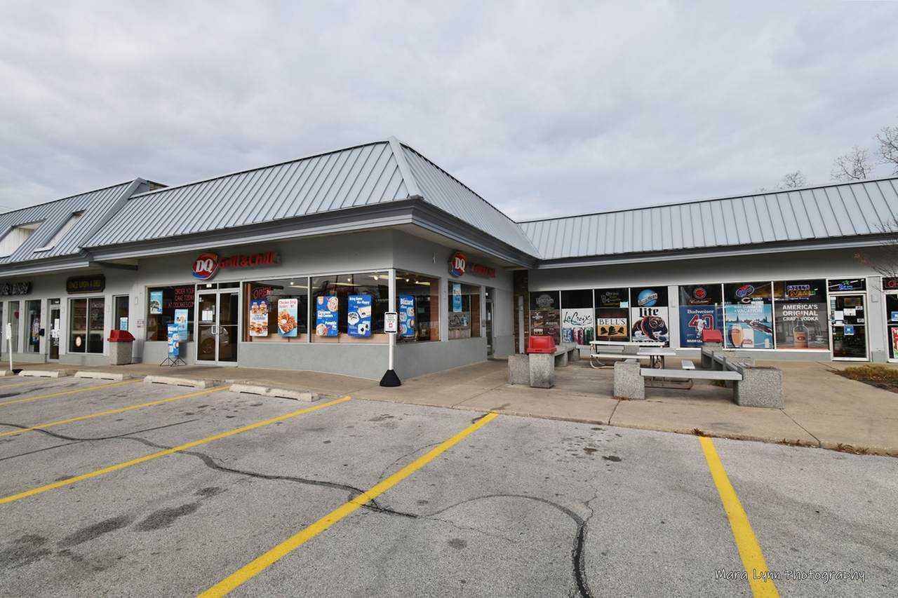 2770 Dundee Road - Photo 1