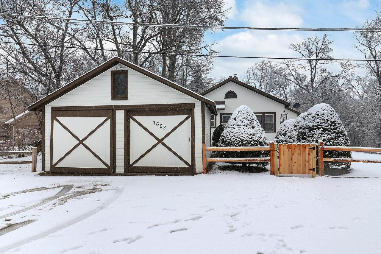7608 Beverly Way - Photo 1