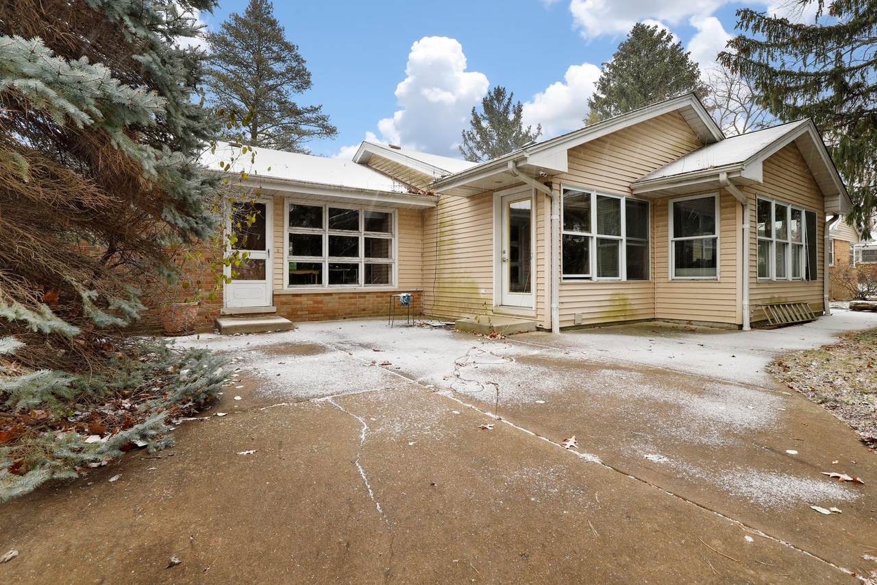 2320 Landwehr Road - Photo 1