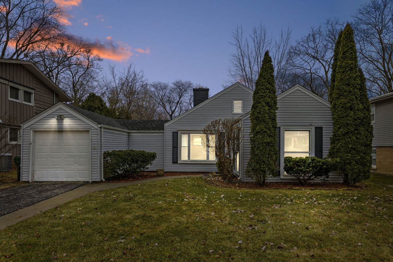 1717 Elm Avenue - Photo 1