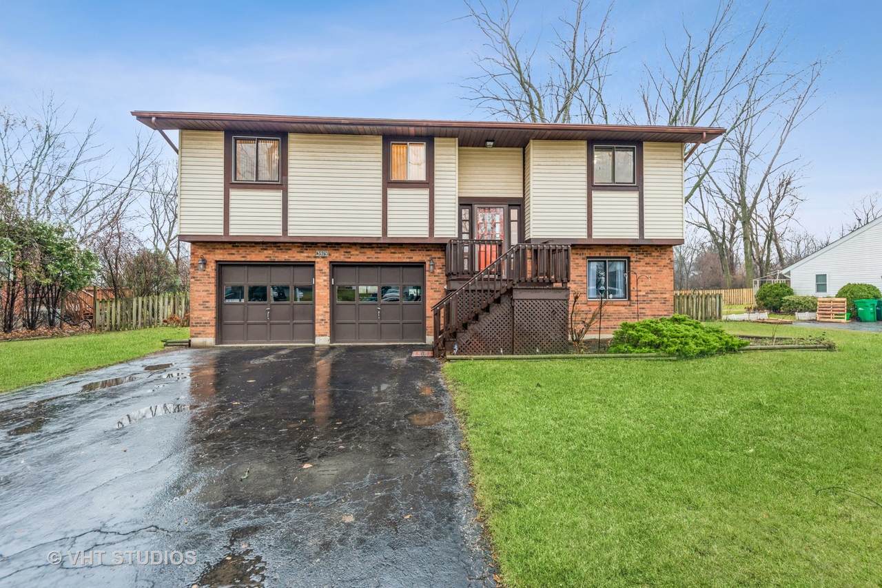 3979 Woodlawn Avenue - Photo 1