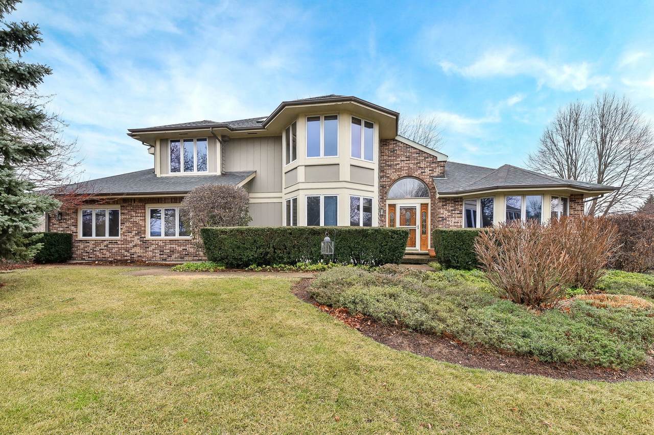 5N191 Fox Bluff Drive - Photo 1