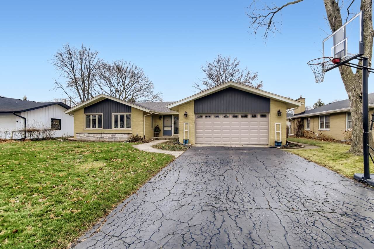 4717 Franklin Avenue - Photo 1