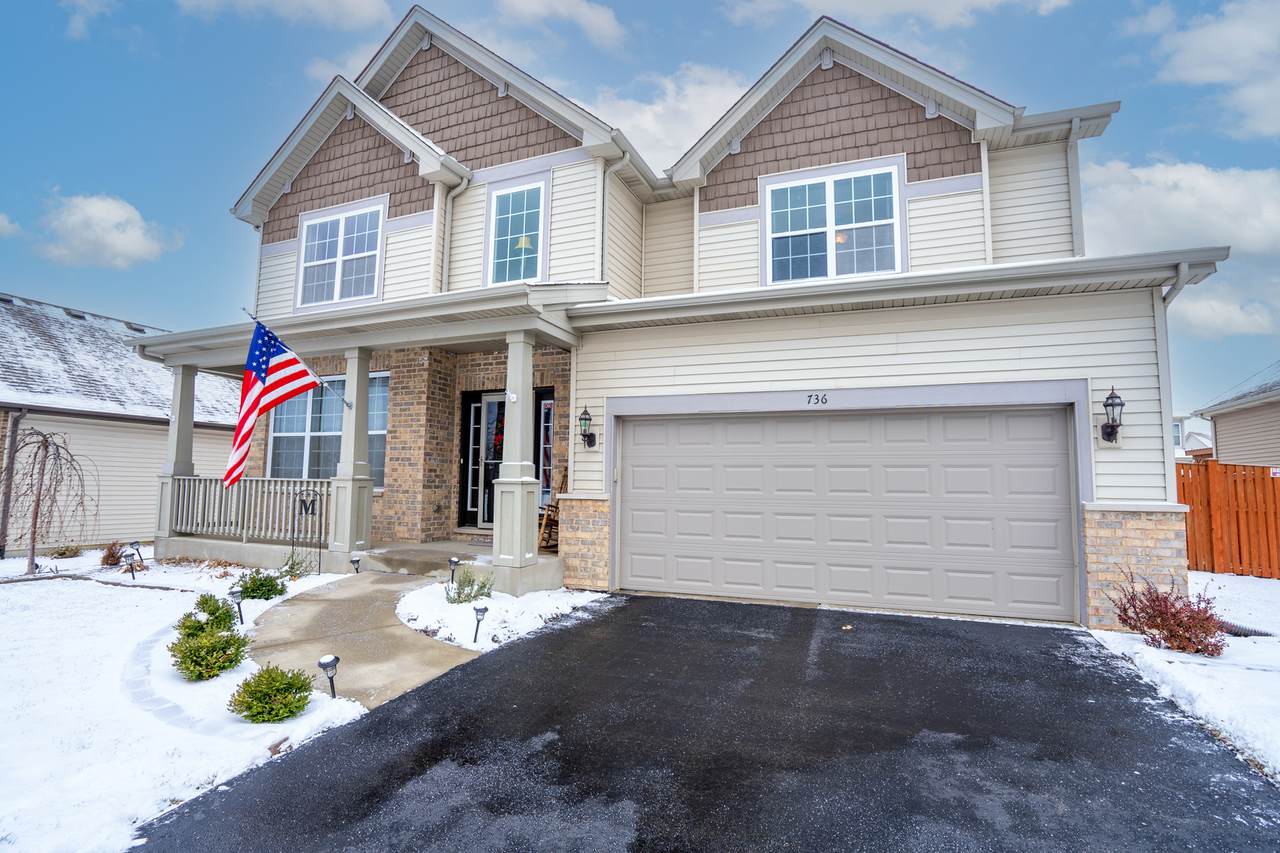 736 Sunrise Drive - Photo 1