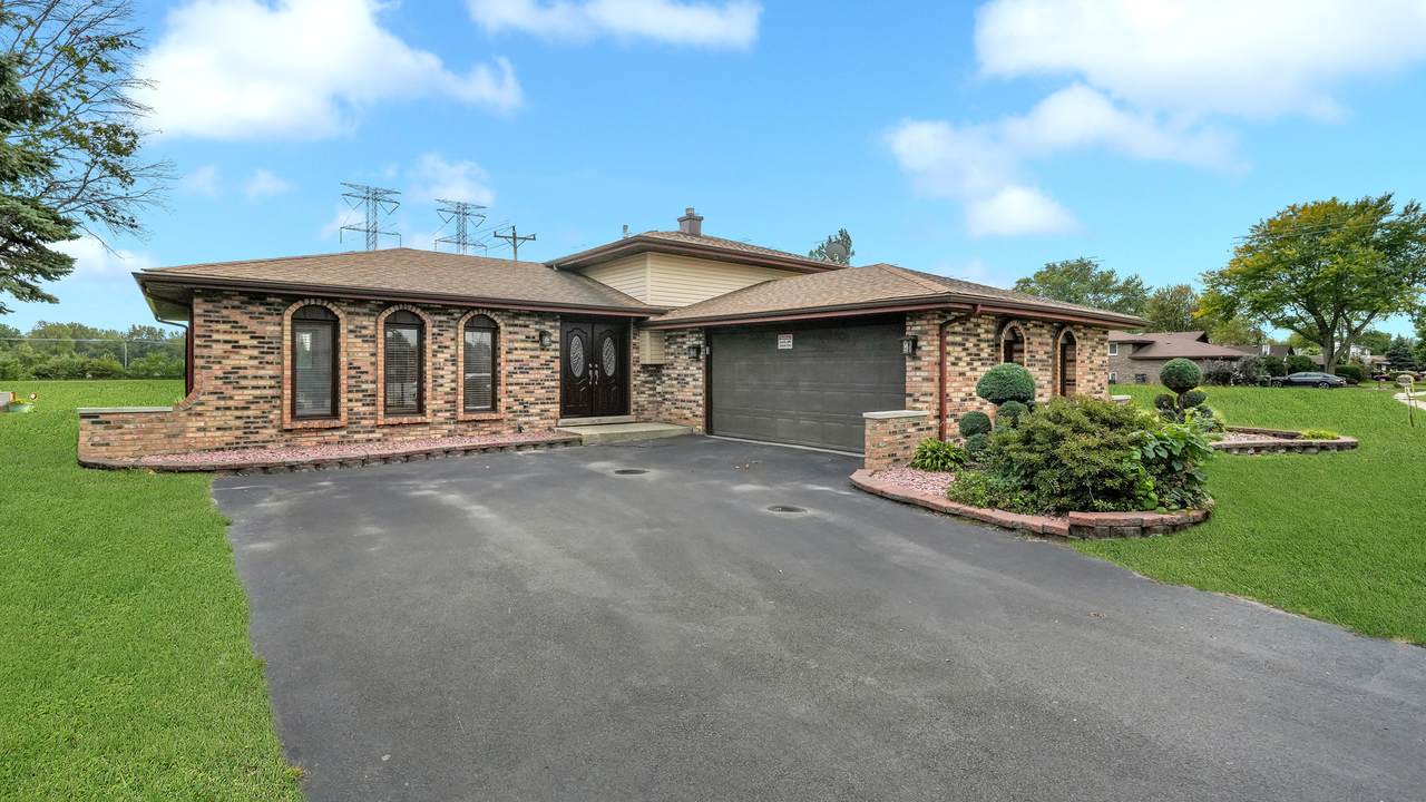 2019 185th Street - Photo 1