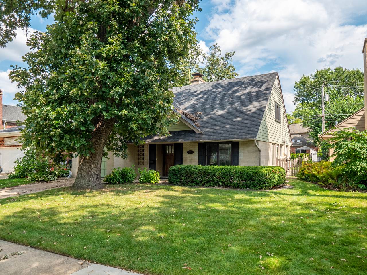 925 Western Avenue - Photo 1