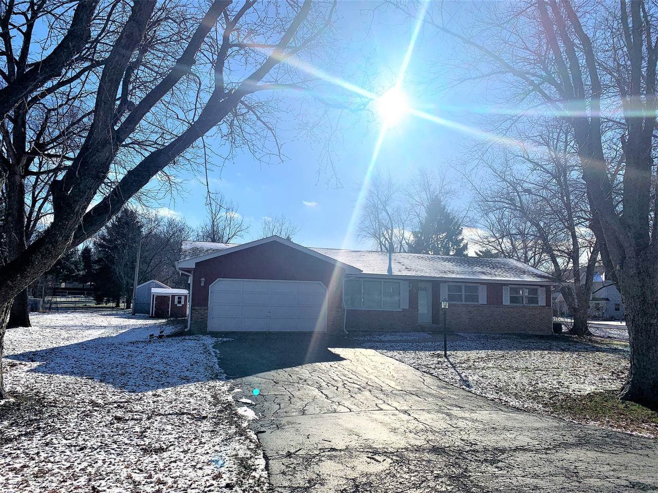2024 Rosemont Avenue - Photo 1