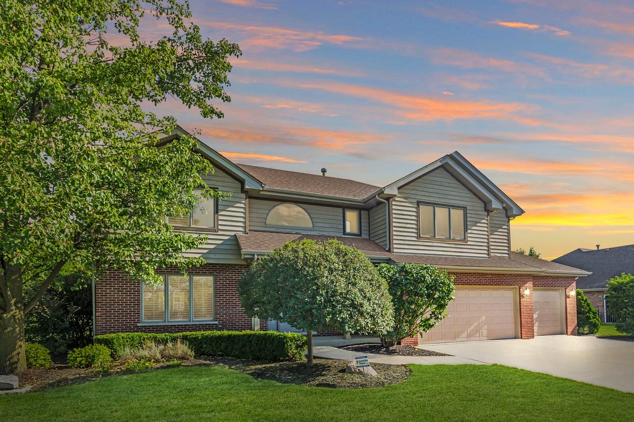 8280 Pine Ridge Drive - Photo 1