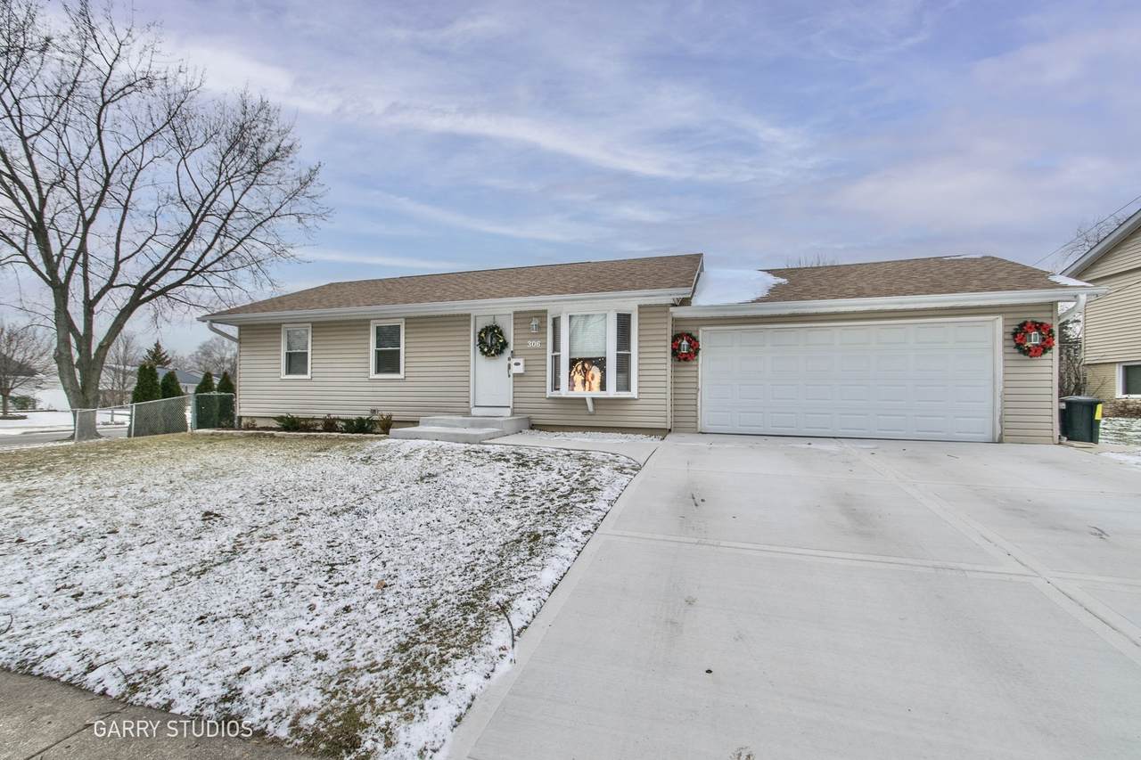 306 Kennedy Drive - Photo 1