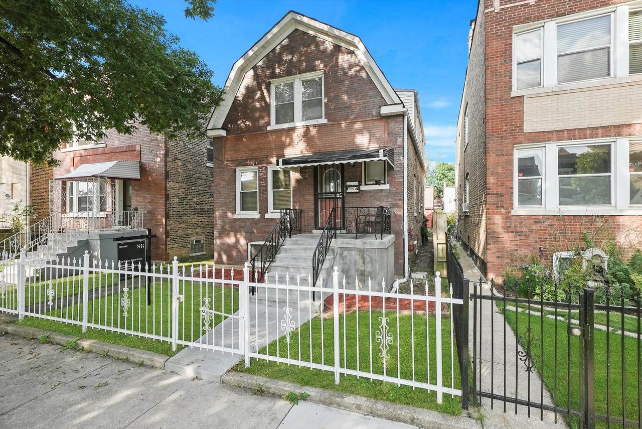 1014 Drake Avenue - Photo 1