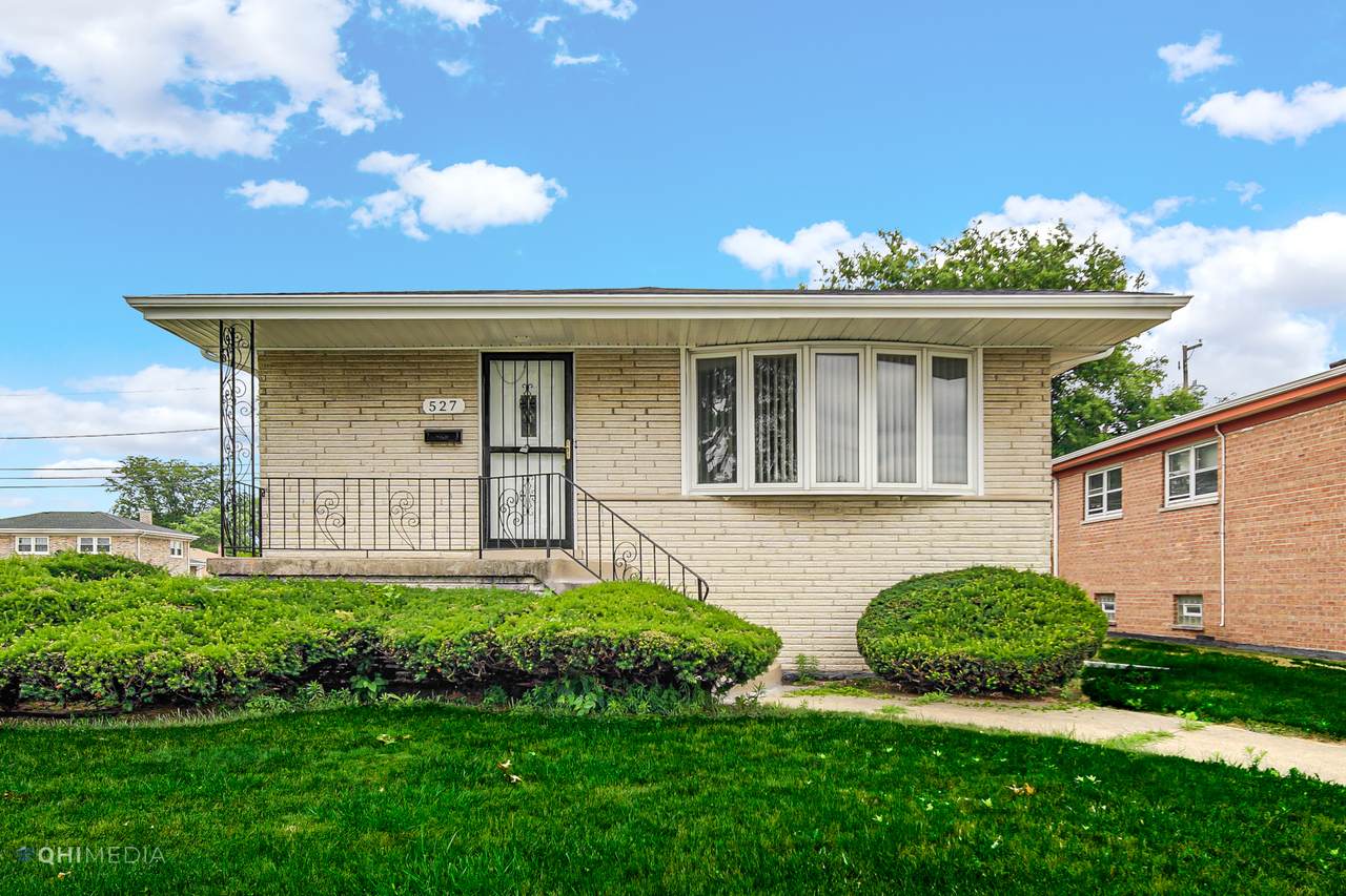 527 Yates Avenue - Photo 1
