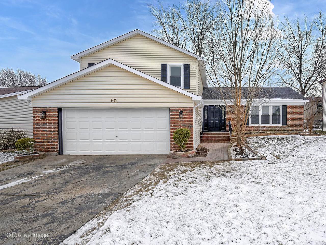101 Fleetwood Drive - Photo 1