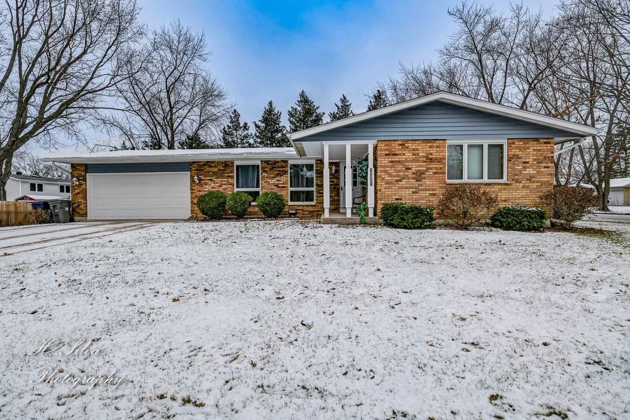 1441 Century Oaks Drive - Photo 1