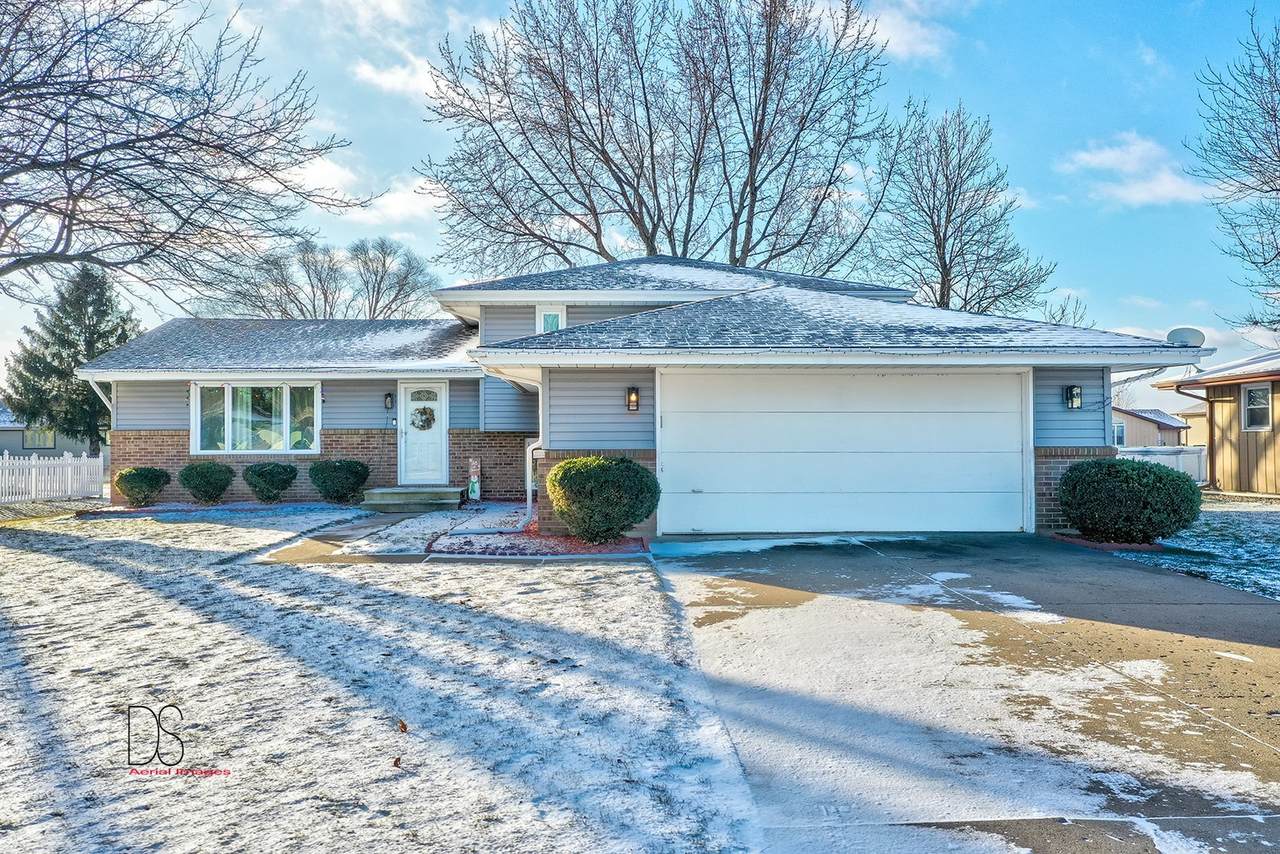 317 Heritage Lane - Photo 1