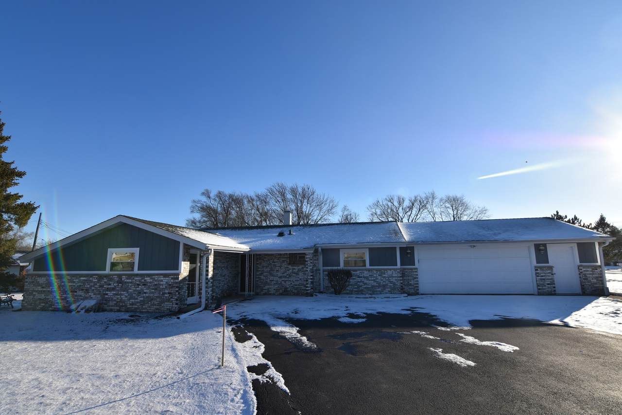 8841 163rd Street - Photo 1