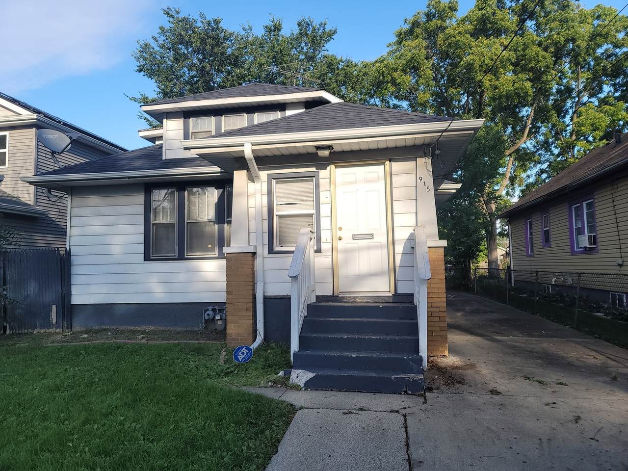 915 Yeoman Street - Photo 1
