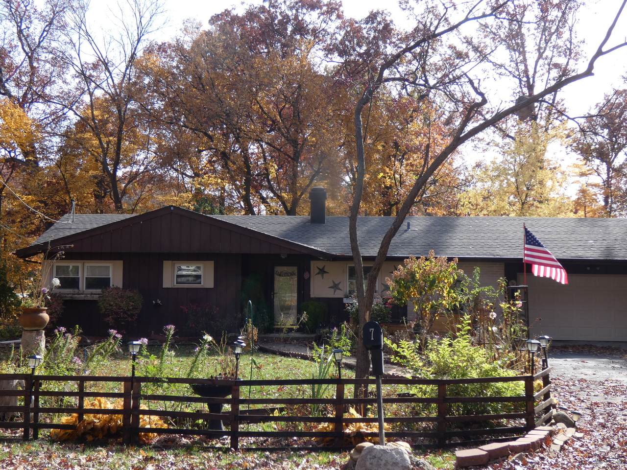 7 Forest Avenue - Photo 1