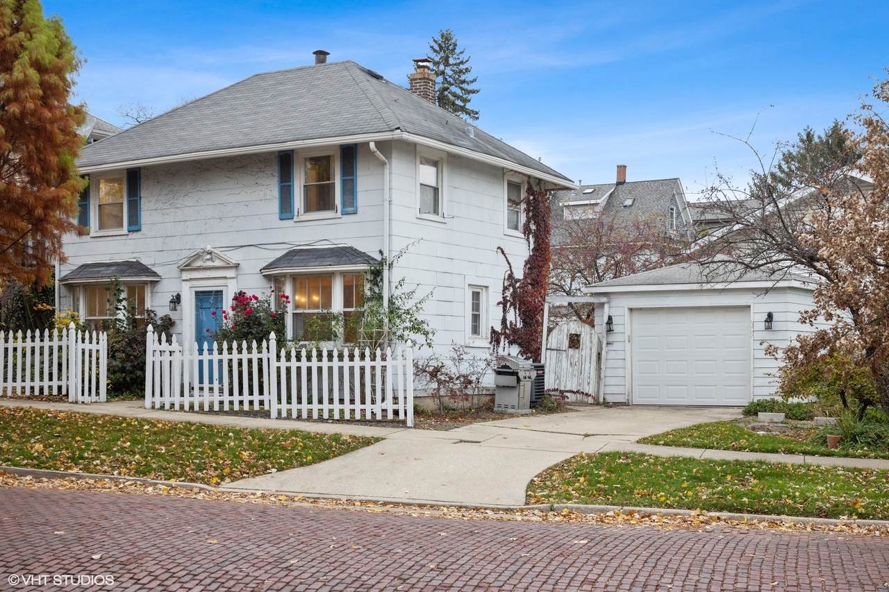 205 Harris Avenue - Photo 1