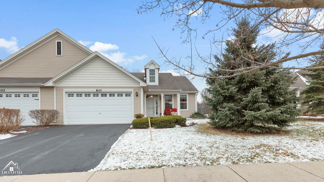 800 Bellevue Circle - Photo 1