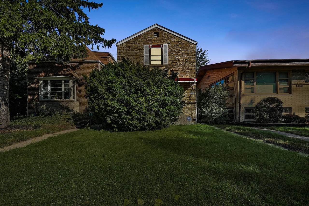 8247 Wabash Avenue - Photo 1