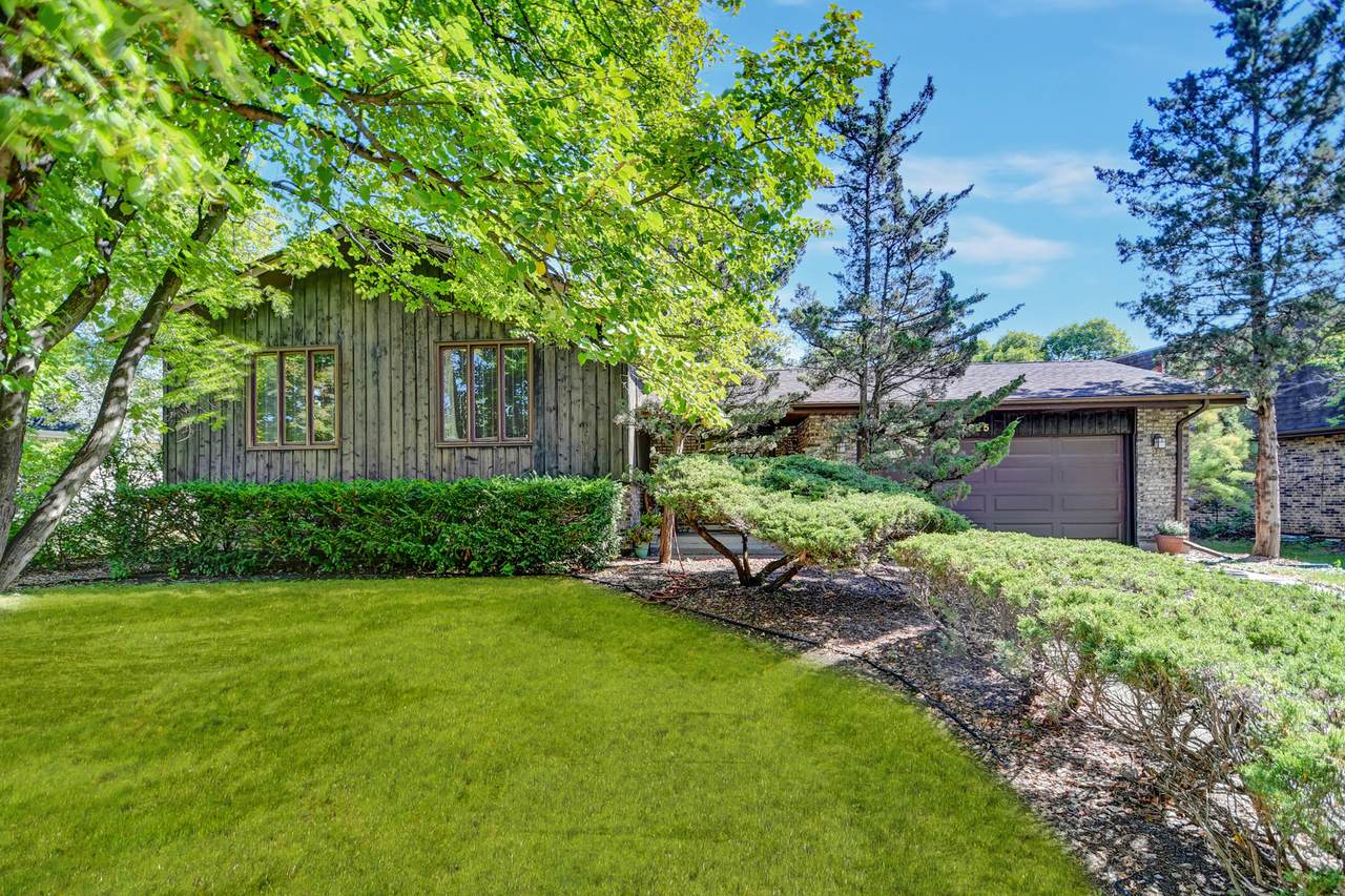 7925 Glen Lane - Photo 1