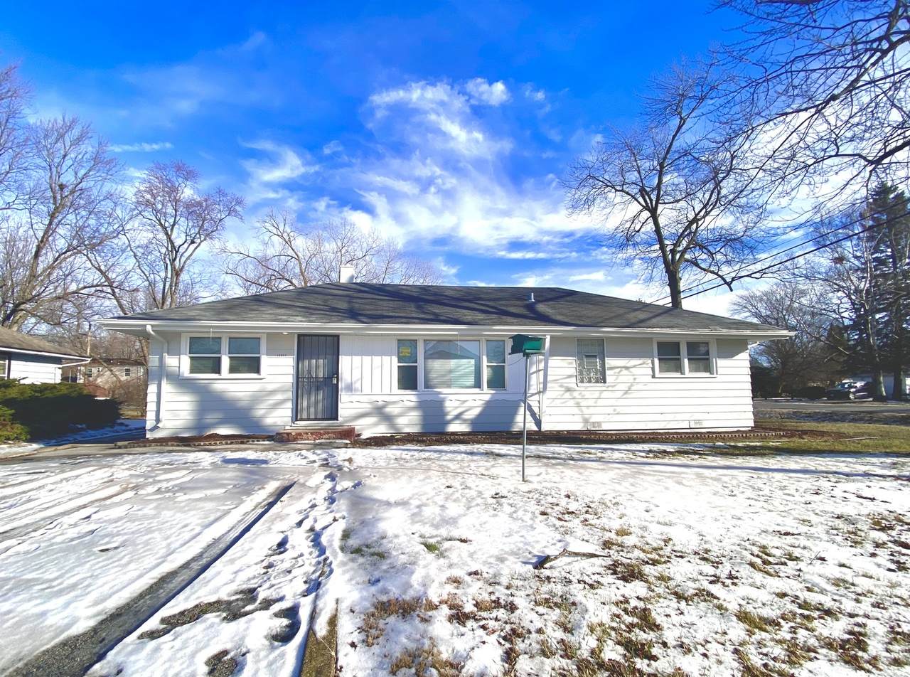 15657 Spaulding Avenue - Photo 1