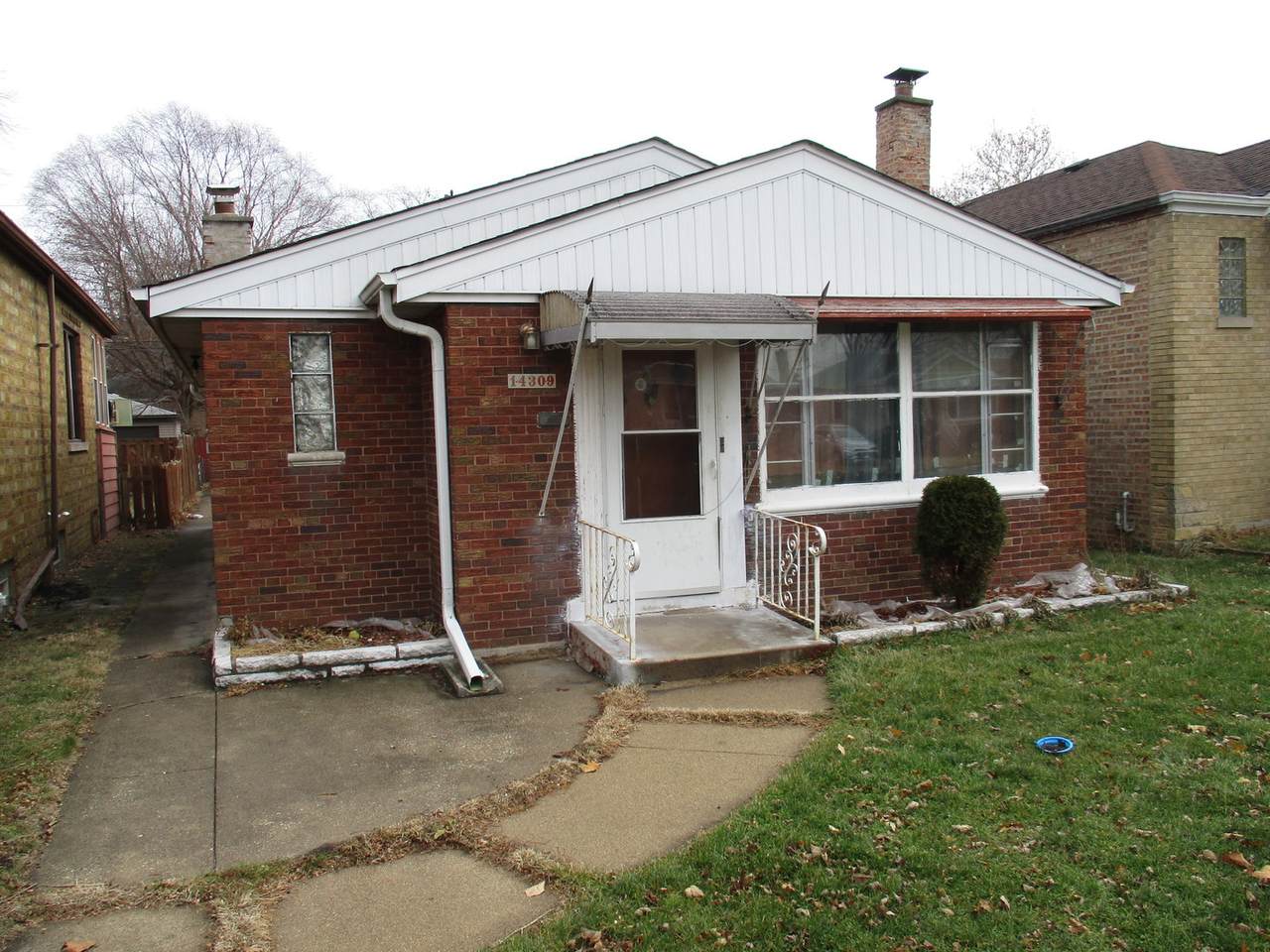 14309 Clark Street - Photo 1